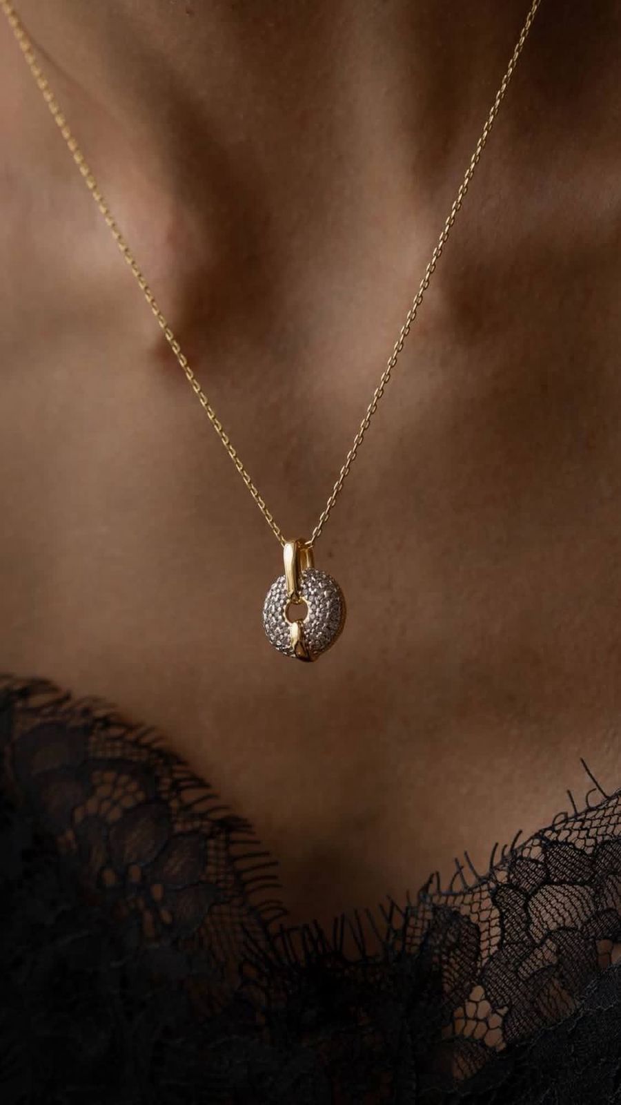 COLLAR GAIA BAÑO EN ORO